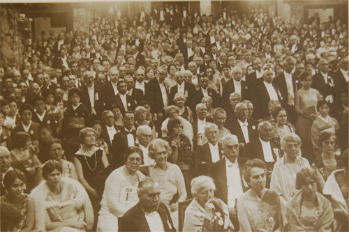 Audience in Tokyo 1929